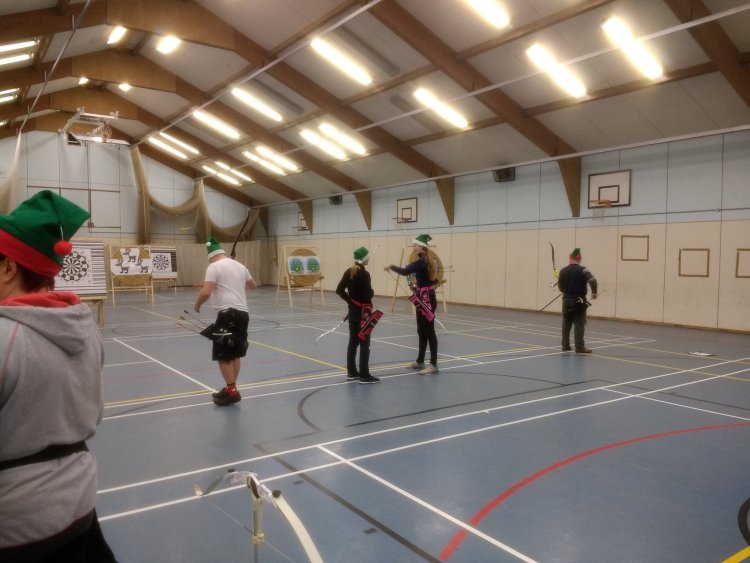 Christmas archery